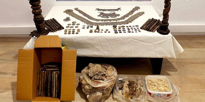 Mersin'de kaçakçılık operasyonu: 10 kilogram balina kusmuğu bulundu