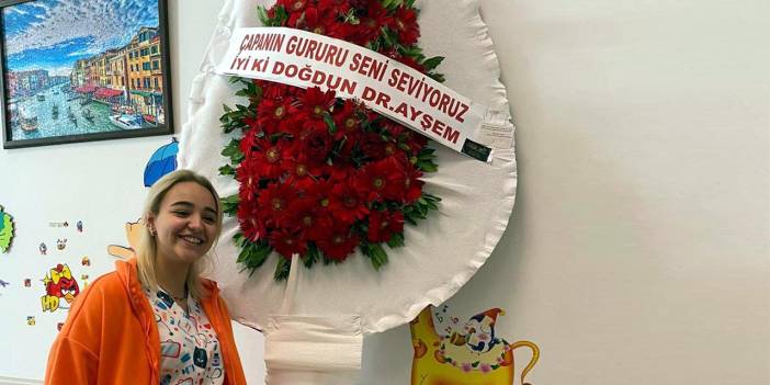 'Sahte doktor', kendine 'Çapa'nın gururu' diye çelenk yollatmış