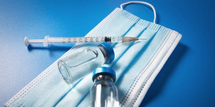 'Üçlü virüs toplumda yaygın' diyen profesör: Mevsimsel aşılama sürdürülmeli