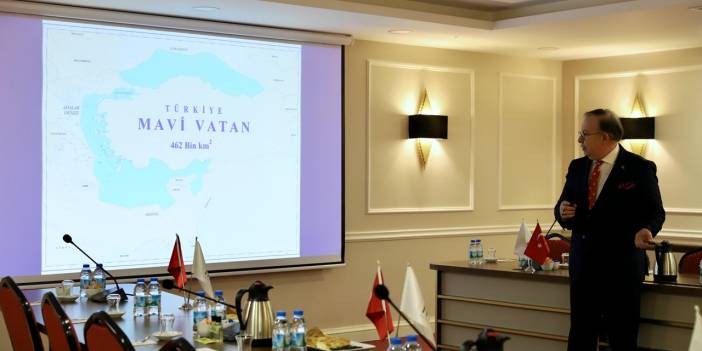 Cihat Yaycı'nın 'Mavi Vatan' sunumu İYİ Parti'de kriz çıkarmış