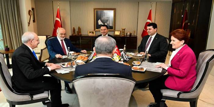 13 Şubat'a doğru: Altılı masanın görüşme trafiğini Karamollaoğlu yürütecek