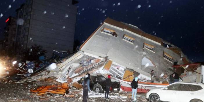 Prof. Ercan: 130 tane atom bombası gücünde enerji boşalttı