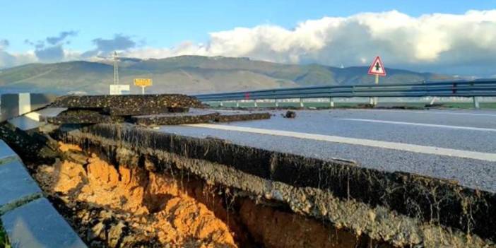 Depremden sonra Hatay Havalimanı yolunda derin yarık!