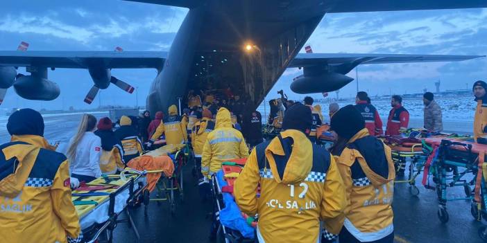 DSÖ, deprem sonrası 'en yüksek acil durum' ilan etti