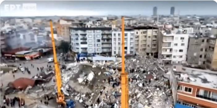 Yunanistan devlet televizyonu haberleri 'Ben Seni Sevduğumi' şarkısıyla açtı, gazete 'Hepimiz Türküz' karikatürüyle çıktı