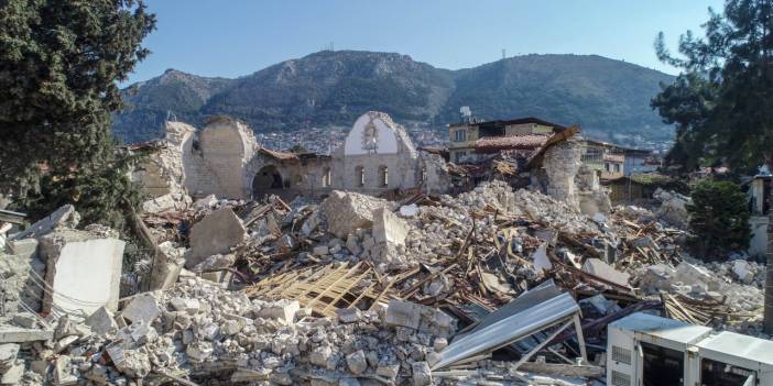 Antakya'daki tarihi kiliseler depremde yıkıldı