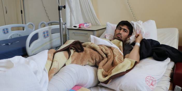 Enkazdan yaralı çıkarıldı, yollar yarıldığı için 3 gün hastaneye götürülemedi