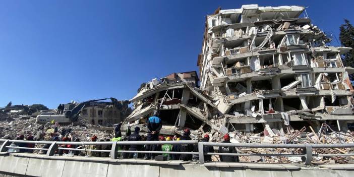 Deprem bölgesinden 100 bin öğrenci başka okullara nakledildi