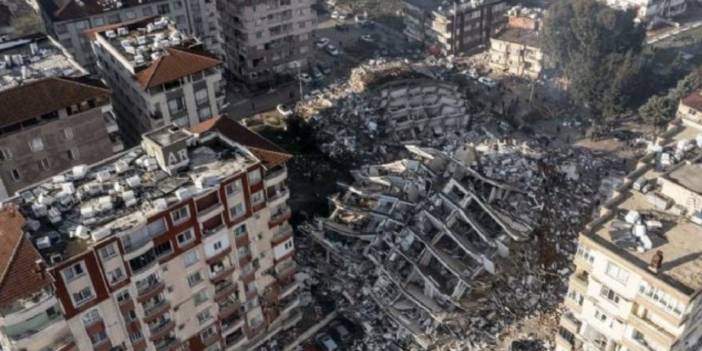 AKP'li ilçe başkanının yaptığı konutlarda imzası bulunan 2 denetçi tutuklandı