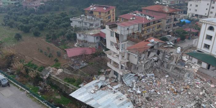 BM: Depremde 1,5 milyon kişi evsiz kaldı, en az 500 bin konut gerekiyor