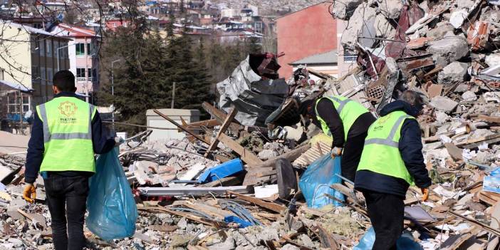 Elbistan Belediye Başkanı Mehmet Gürbüz: Arşiv kayıtları tamamen kurtarıldı