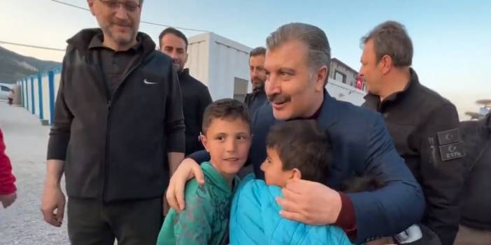 Sağlık Bakanı deprem bölgesinde video klip çekti