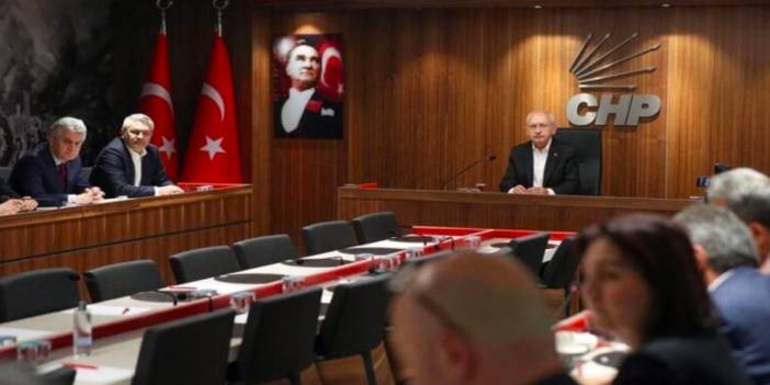 CHP'li kurmaylar: Genel başkan üzgündü ancak "yolumuza devam edeceğiz" dedi