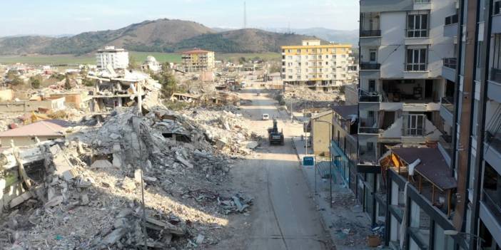 Depremde resmi can kaybı 50 bini geçti!