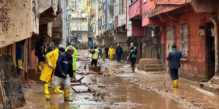 Şanlıurfa'da hasar tespit çalışması: 3 bin 200 kişi selden zarar gördü