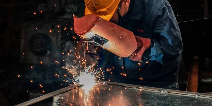 Sanayide istihdam azaldı, emekli olduğu halde çalışan sayısı arttı