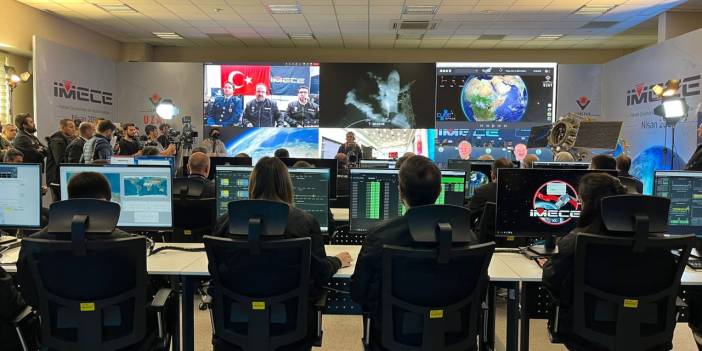 Türkiye'nin ilk görüntüleme uydusu İMECE'nin fırlatılması 3'üncü kez ertelendi, nedeni belli oldu... Yeni hedef yarın 09.47