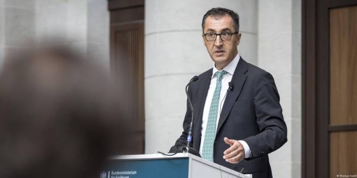 Cem Özdemir seçim manipülasyonundan endişeli
