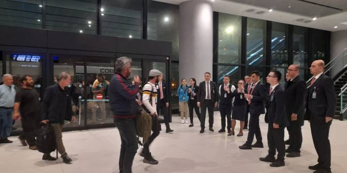 Sudan'dan 170 Türk, askeri kargo uçağı ile İstanbul'a getirildi