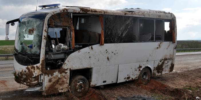 Kayseri'de cezaevi nakil aracı devrildi: 1 mahkum öldü, 13 yaralı