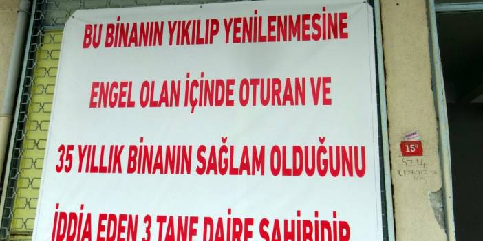Avcılar'da kentsel dönüşüme karşı çıkan ev sahiplerine pankartlı tepki