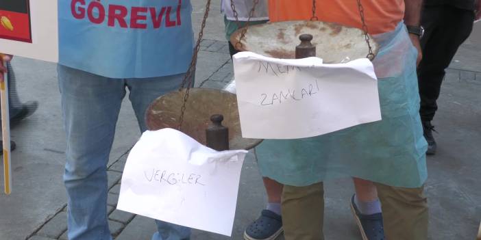 İzmir'de memurlar zamları protesto etti: Tezgah açıp patates, soğan sattılar