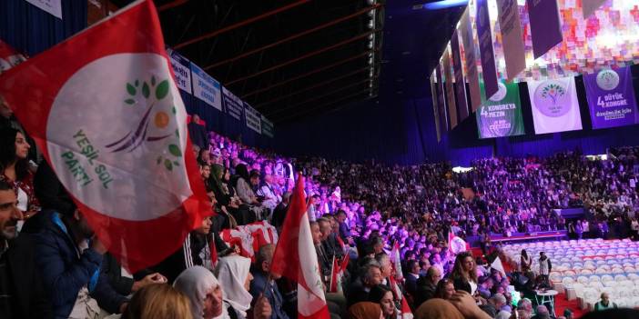 Yeşil Sol Parti kongresi başladı: Partinin ismi değişti, eş genel başkanlar belli oldu