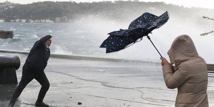 İzmir, Aydın ve Muğla'ya peş peşe uyarı şimdi geldi... Kerem Ökten: Bu fırtına köprü halatını uçurtan cinsten, umarım değişir