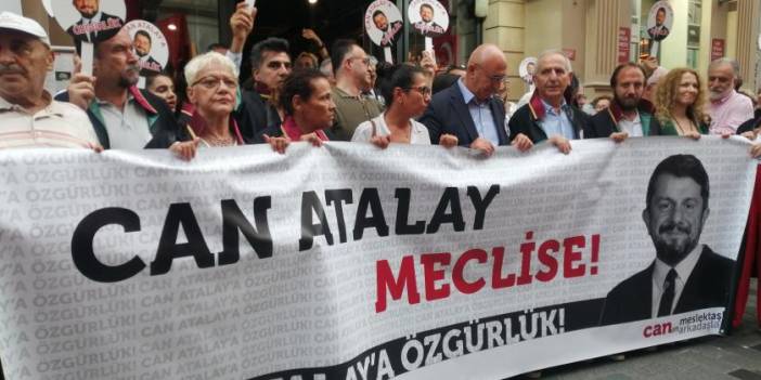 Atalay'ın avukatları cübbeli nöbette: Serbest bırakılana kadar buradayız