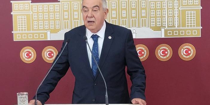 DP Sözcüsü Altıntaş: Yargıtay üyeleri cübbelerine sadece düğme değil, bir de AKP rozeti takmışlardır