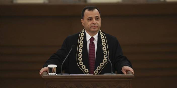 Salonda Erdoğan da vardı... AYM Başkanı Arslan: AYM kararlarının uygulanması zorunluluktur