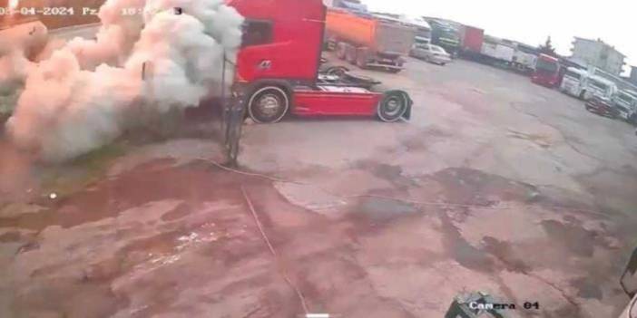 Ataşehir'de akaryakıt tankeri patladı: 2 kişi yaşamını yitirdi