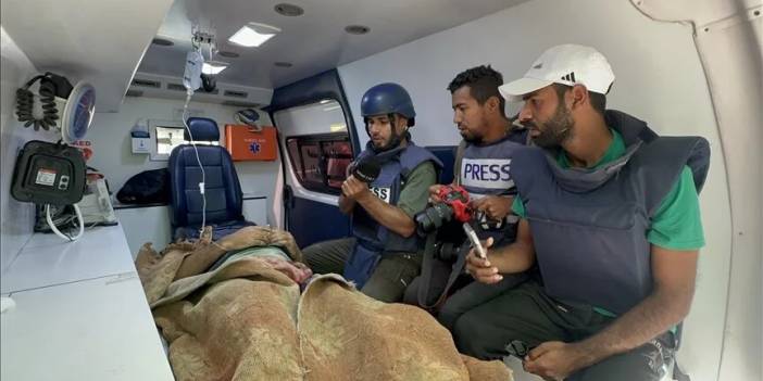 İsrail saldırısı: Aralarında TRT Arapça ekibinin de bulunduğu bir grup gazeteci yaralandı