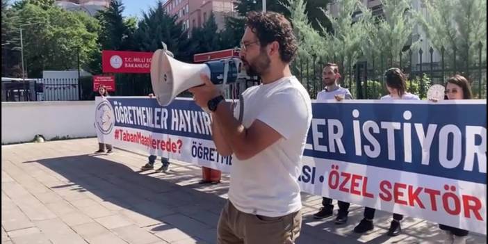 Öğretmenlik Meslek Kanunu'nu protesto eden öğretmenlere gözaltı