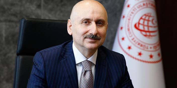 Kar yağışında Atatürk Havalimanı'na inen bakan: Tamamen kapatmıyoruz, bir pist acil durumlar için açık kalacak