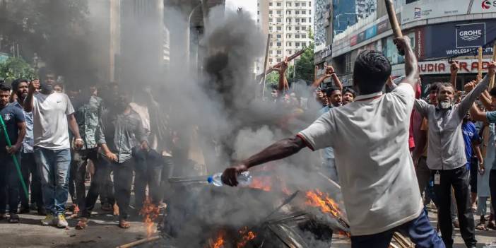 Bangladeş'te hükümet karşıtı protestolarda 300 ölü