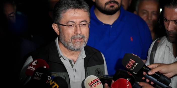 Bakan Yumaklı, İzmir yangınının neden çıktığını açıkladı