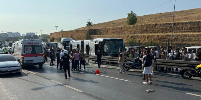 Metrobüs kazasıyla ilgili 2'si şoför 3 kişi gözaltına alındı