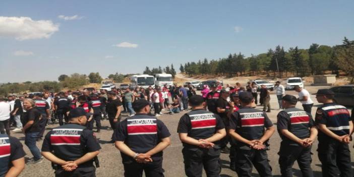 Jandarma Soma'da madencileri engelledi: Devletin yanımızda olması lazım