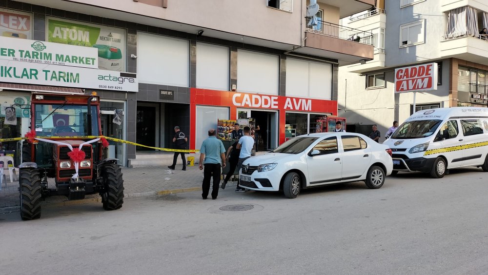 Antalya'da belediye başkan yardımcısı silahlı saldırıya uğradı