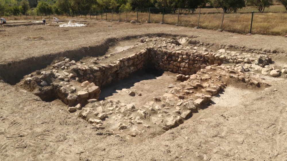 Prof. Dr. Umurtak: Hacılar Büyük Höyük'te tapınak, saray ortaya çıkacağını düşünüyoruz
