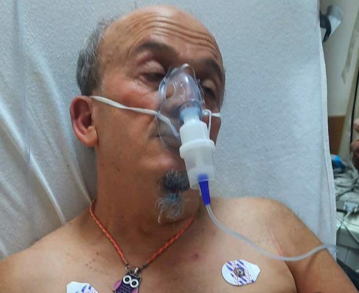 Yüzlerce arının saldırısına uğradı: Kafamda 300 iğne olduğunu öğrendim