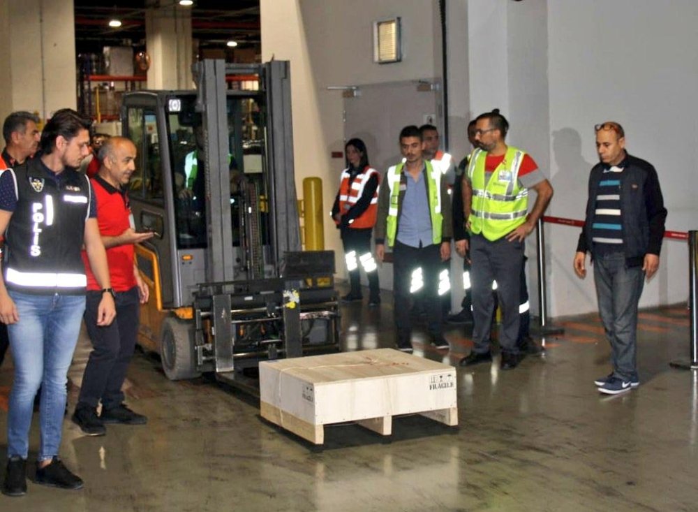 Tarihi kitabe ana vatanına geri döndü