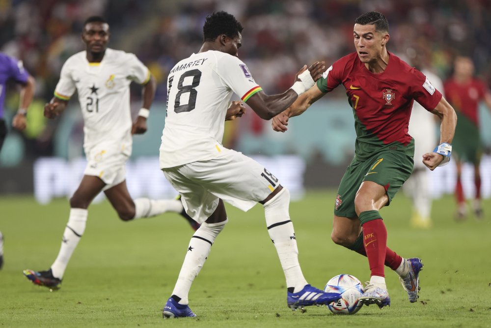 Portekiz galibiyetle başladı: Ronaldo tarihe geçti