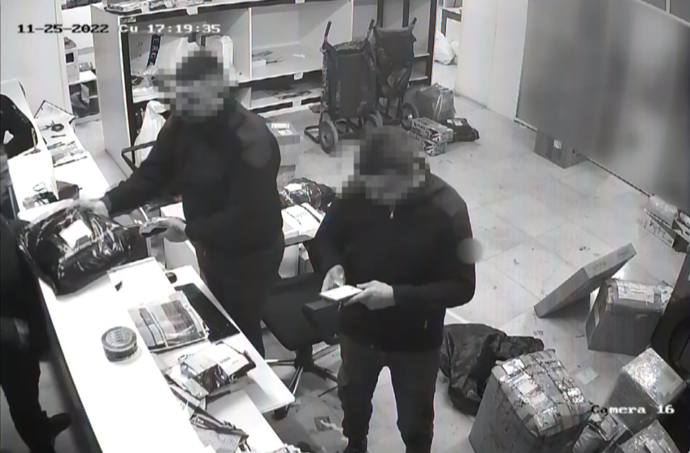 Yer: Mersin! Kargo paketlerinden uyuşturucu çıktı