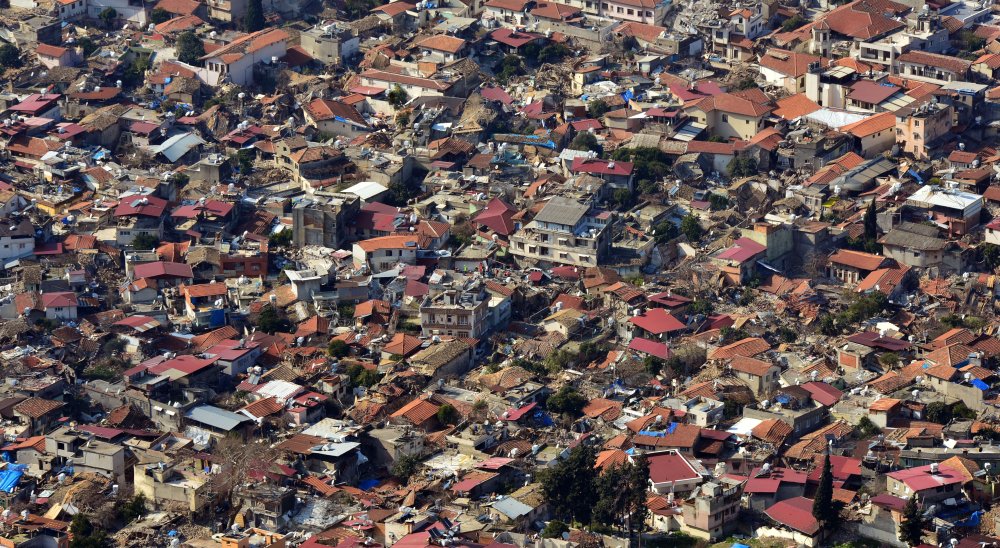 Antakya Kalesi’nden merkezdeki yıkım böyle görüntülendi