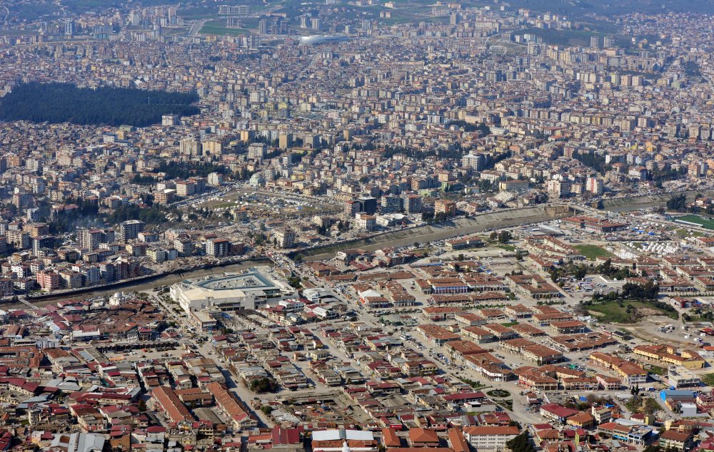 Antakya Kalesi’nden merkezdeki yıkım böyle görüntülendi