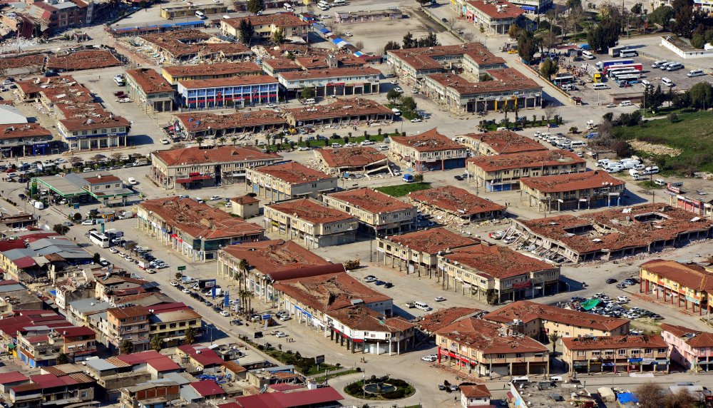 Antakya Kalesi’nden merkezdeki yıkım böyle görüntülendi