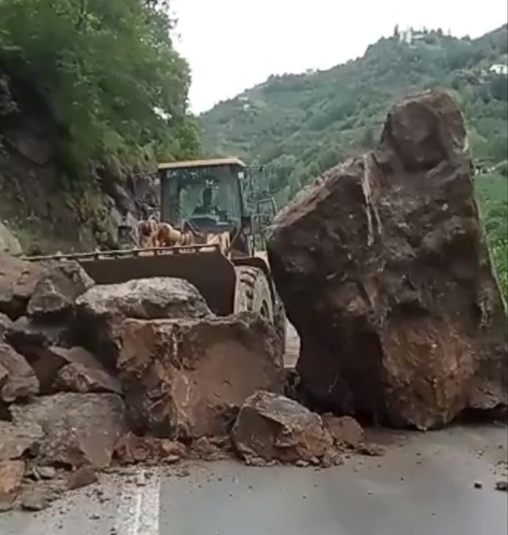 Depremler sonrası Karadeniz'de heyelanlar sıklaştı