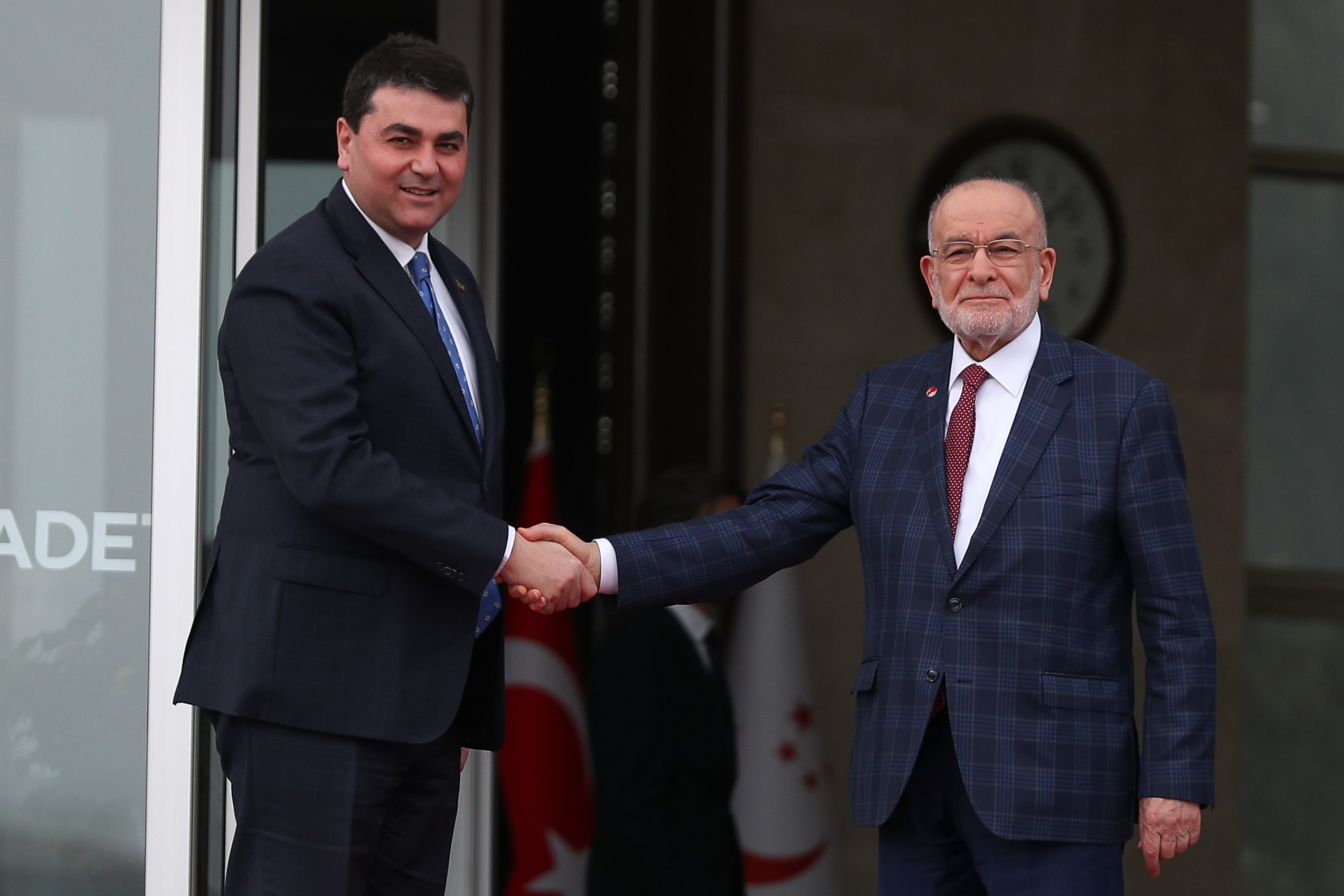 5 lider Saadet Partisi’nde bir araya geldi